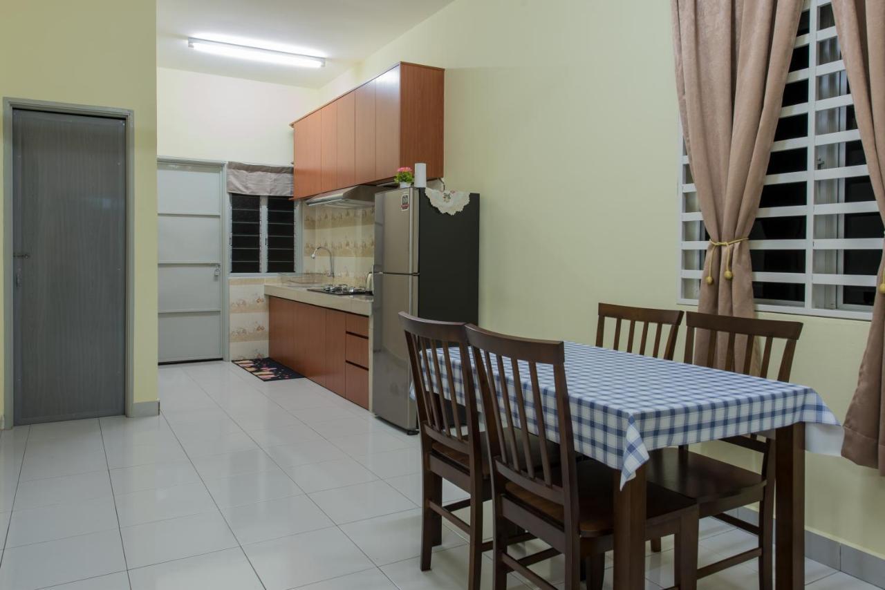 Zai Ham Homestay Pusing Bagian luar foto